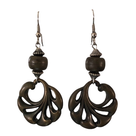 Source Unknown Jewelry - Vintage Olive Green & Silver Toned Dangle Wire Hook Earrings